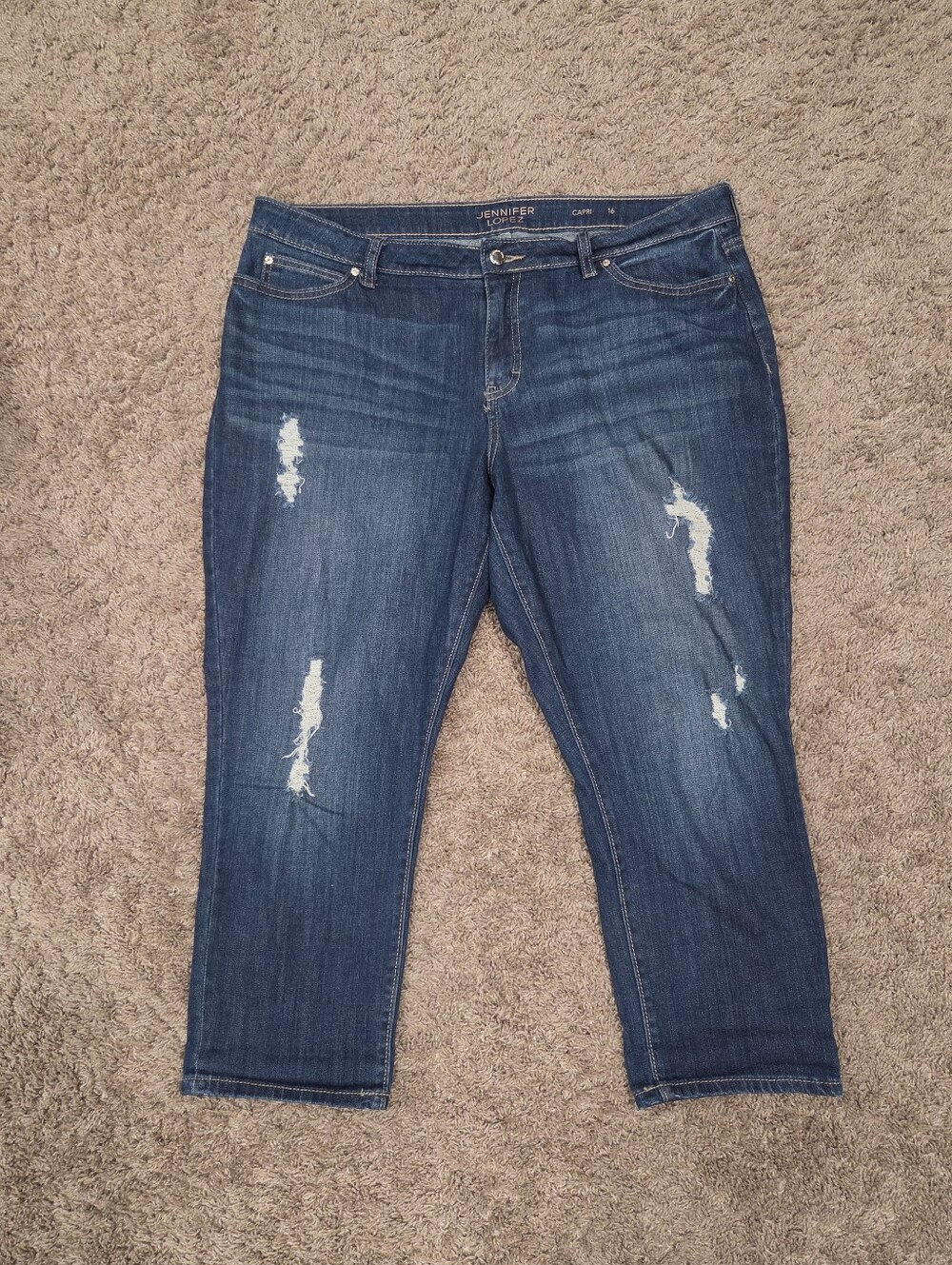 JENNIFER LOPEZ Dark Blue Distressed Capri Cropped Jeans EUC